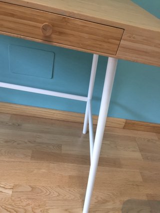 Escritorio de madera Ikea