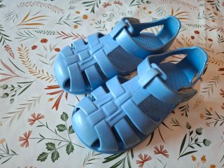Sandalias cangrejeras Igor Azules