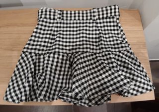 Falda pantalón Zara cuadros blanco y negro
