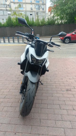 Honda CB750 Hornet 2025 A2