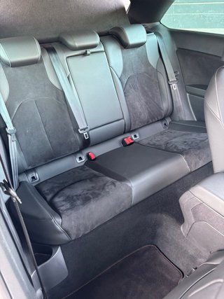 SEAT Leon cupra 300