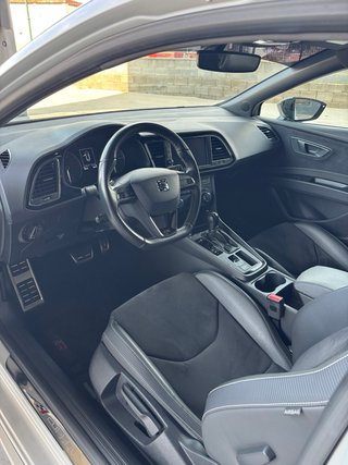 SEAT Leon cupra 300