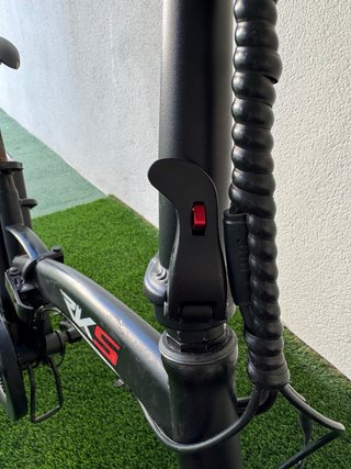 Bicicleta Eléctrica Plegable Negra