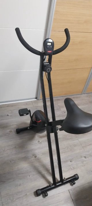 Bicicleta estática plegable