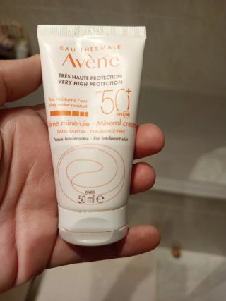 Avène Crema Mineral SPF 50+ Sin Perfume