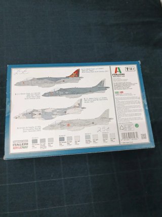 Maqueta AV-8B Harrier II Italeri 1:72