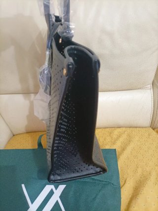 Borsa shopper nera traforata