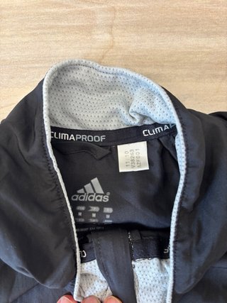 Giacca a vento Adidas nera taglia M