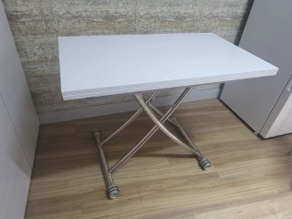 Mesa elevable y extensible