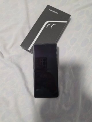 Samsung Galaxy Z Flip 7 Negro