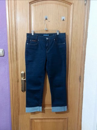 Pantalón vaquero recto azul  Marca Caramelo