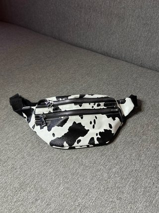 Riñonera estampado vaca