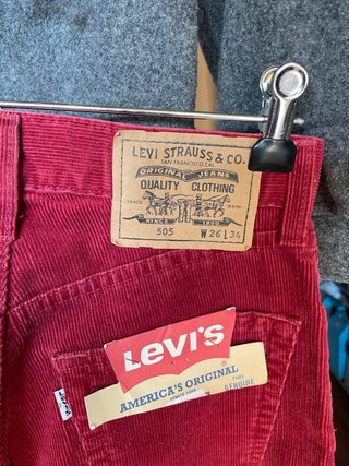 Pantalón de pana rojo