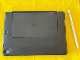 Pack iPad Air 3 + Apple Pencil + Teclado