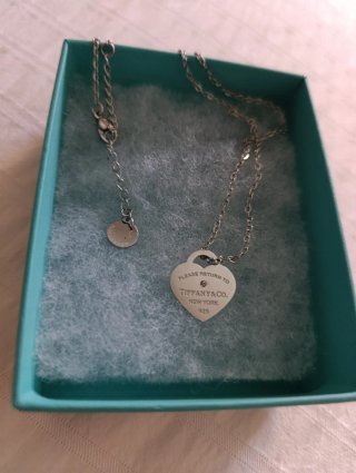 Conjunto estilo Tiffany & Co. Collar y Pendientes