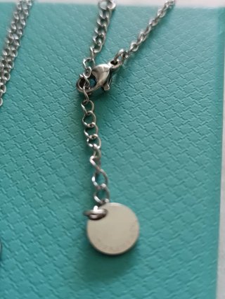 Conjunto estilo Tiffany & Co. Collar y Pendientes