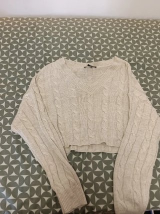 Jersey corto de cuello alto gris