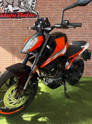 KTM 125 Duke reestreno