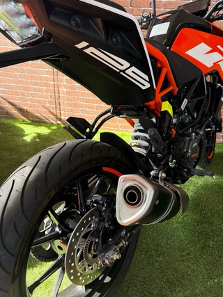 KTM 125 Duke reestreno