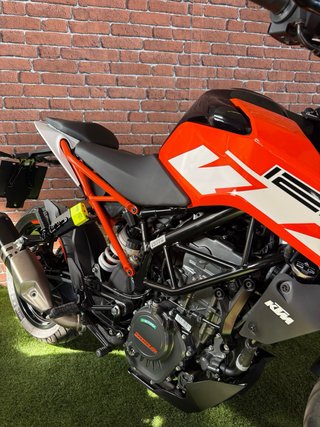 KTM 125 Duke reestreno