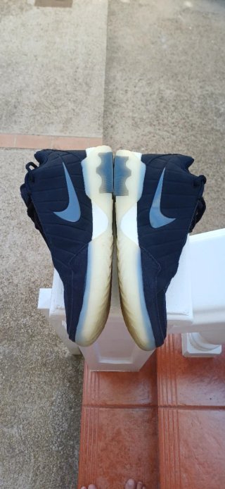 Nike Lebron Witness 9 Negro/Beige
