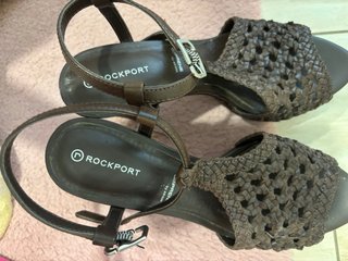 Zapatos tacón Rockport adiprene by adidas marrón