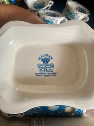 Sopera y cuencos de porcelana inglesa