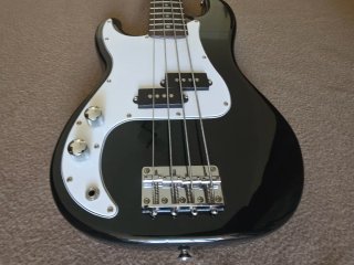 Bajo Electrico Zurdo Harley Benton Escala Corta