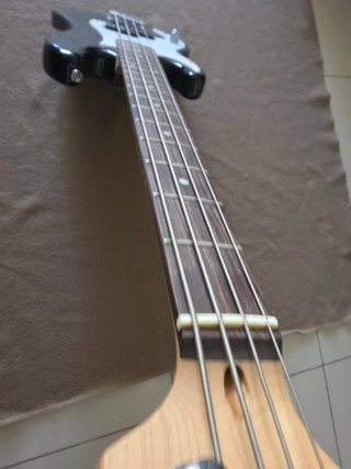 Bajo Electrico Zurdo Harley Benton Escala Corta