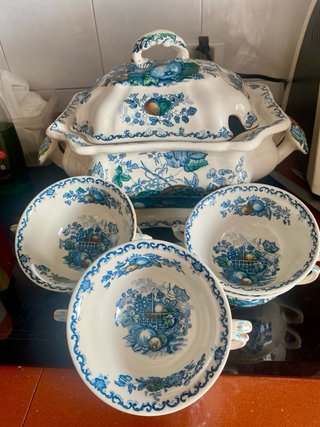 Sopera grande y 6 cuencos vajilla inglesa