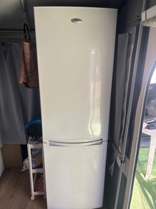 Nevera Whirlpool blanca
