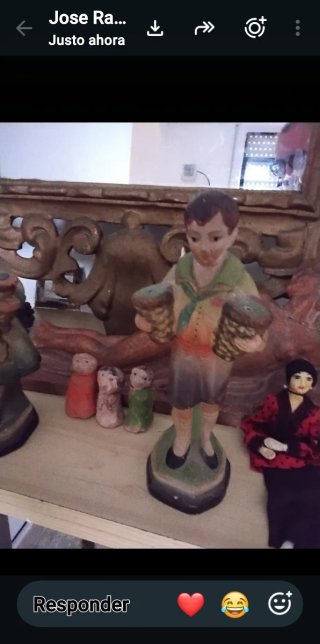 Pareja figuras barro para plantas