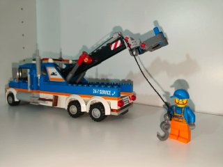 Camión Grúa LEGO 60056