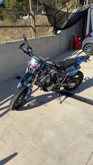 Suzuki DRZ 400 SM