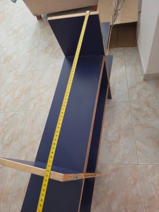 Estantería modular azul y madera