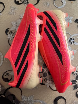 Botas de fútbol Adidas F50 nuevas