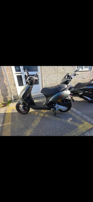 Scooter Piaggio Zip 50cc Verde Militar
