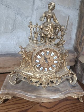 Reloj debronce de sobremesa antiguo dorado
