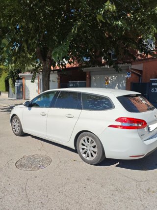 Peugeot 308 2016