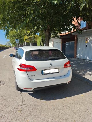 Peugeot 308 2016