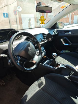 Peugeot 308 2016
