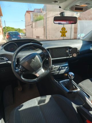 Peugeot 308 2016