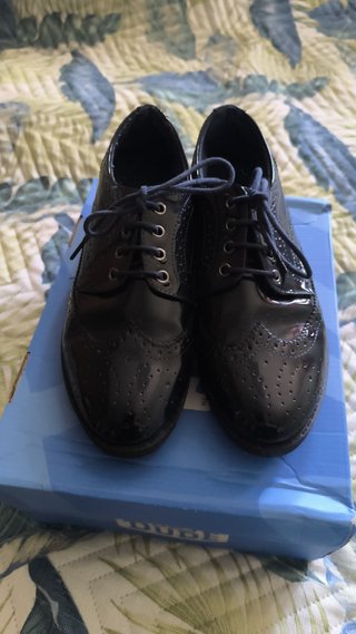 Zapatos Oxford charol azul marino T.40