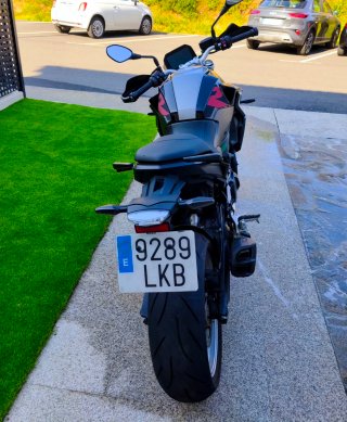 BMW F900R 2020 Negra Versión A