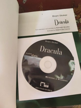 Libro en ingles. Drácula, Bran Stoker + audio CD