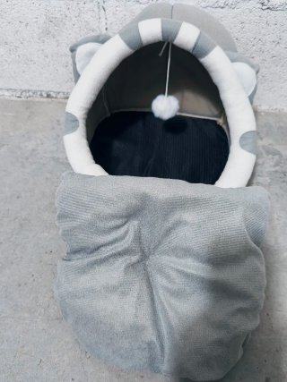 Juguetes y Cama para Gatos