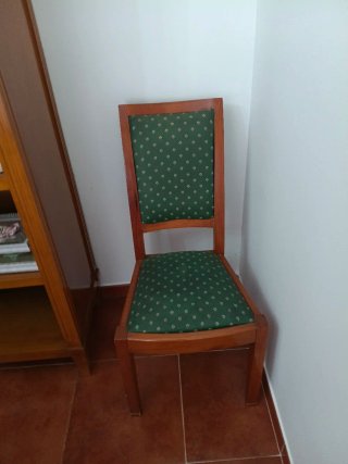 sillas de madera y tela