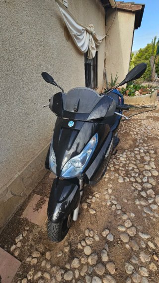 Piaggio X7 300 EVO Scooter Negra