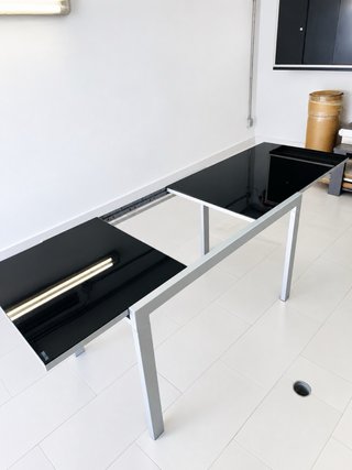 Mesa extensible y 4 sillas
