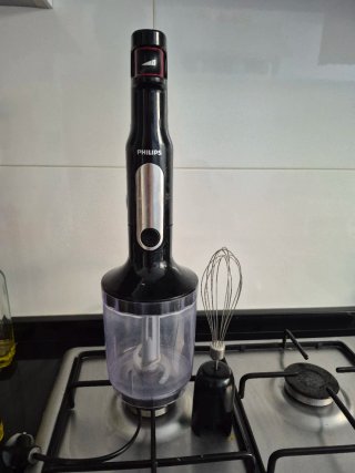 Batidora Philips con vaso y varillas